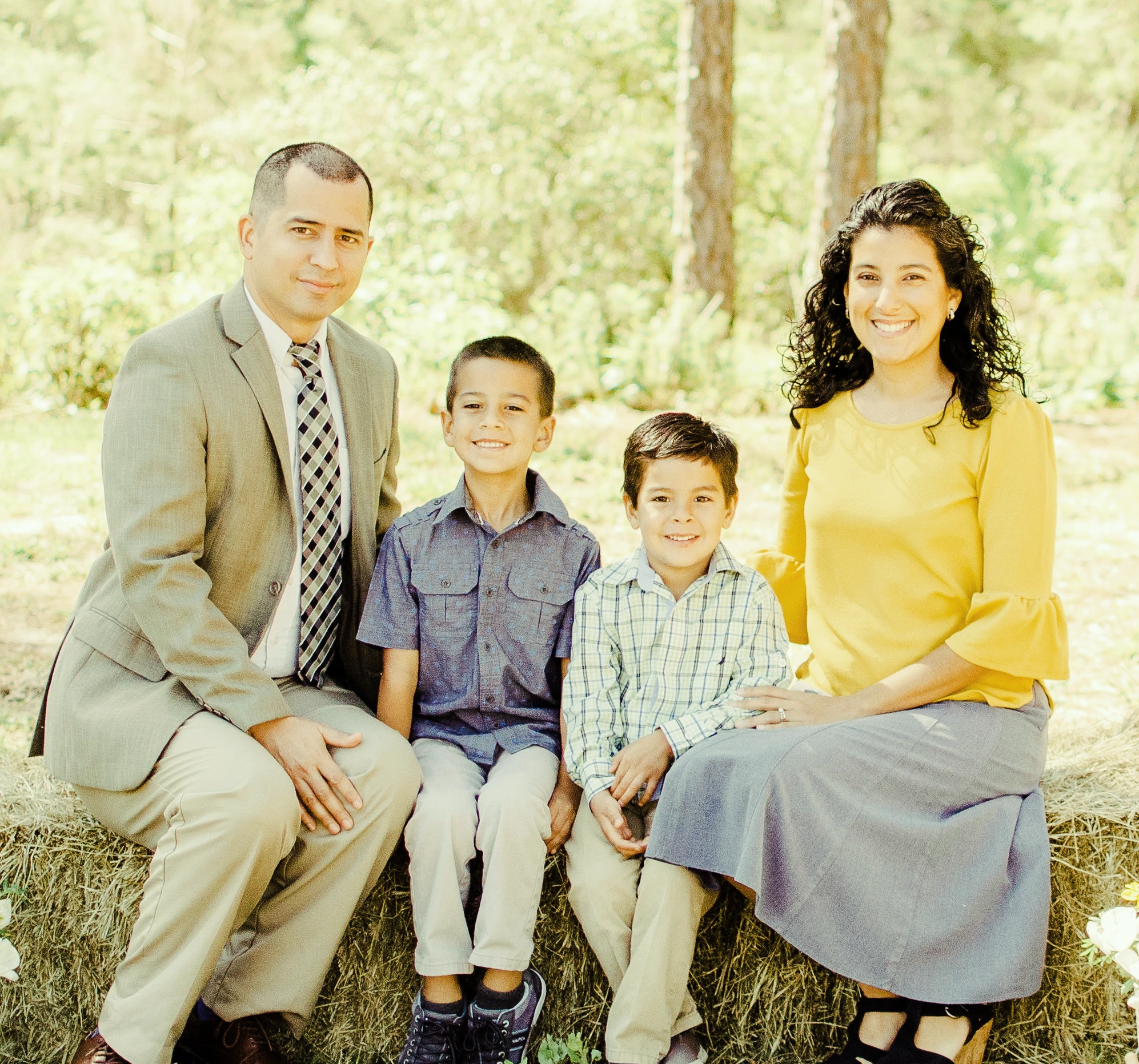 Pastor Luis and Laura Briceno with their family